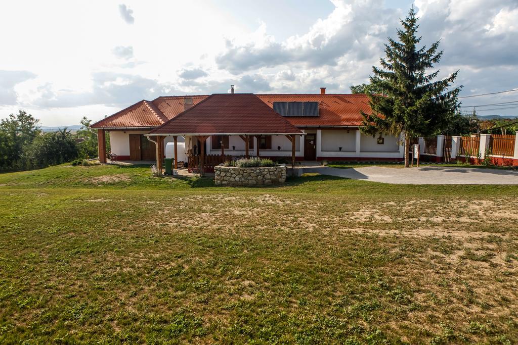 Katica Vendégház Tarcal Exteriér fotografie